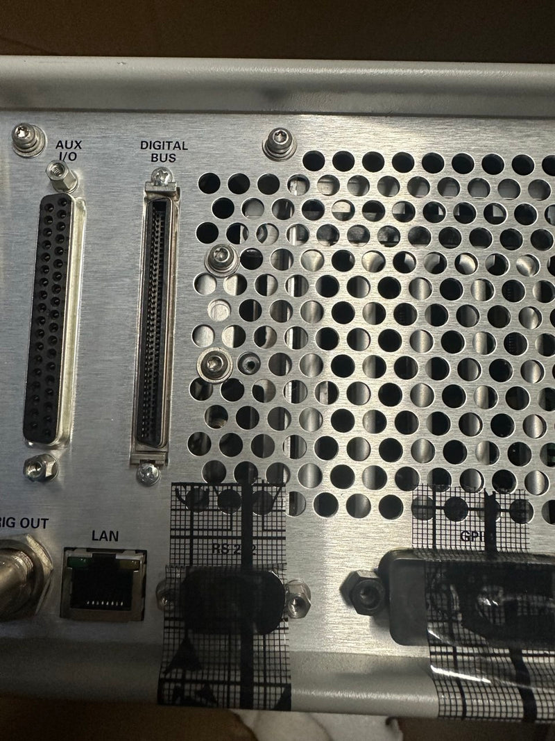 Générateur de signaux vectoriels Agilent E4438C ESG. Tests Et Mesures RF 6 Ghz  IT And Office   